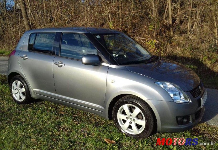 2009' Suzuki Swift 1,3 Gs photo #1