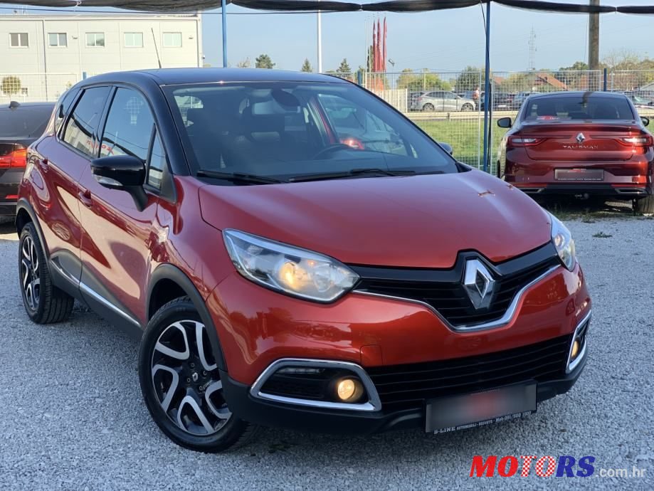 2016' Renault Captur Dci photo #2