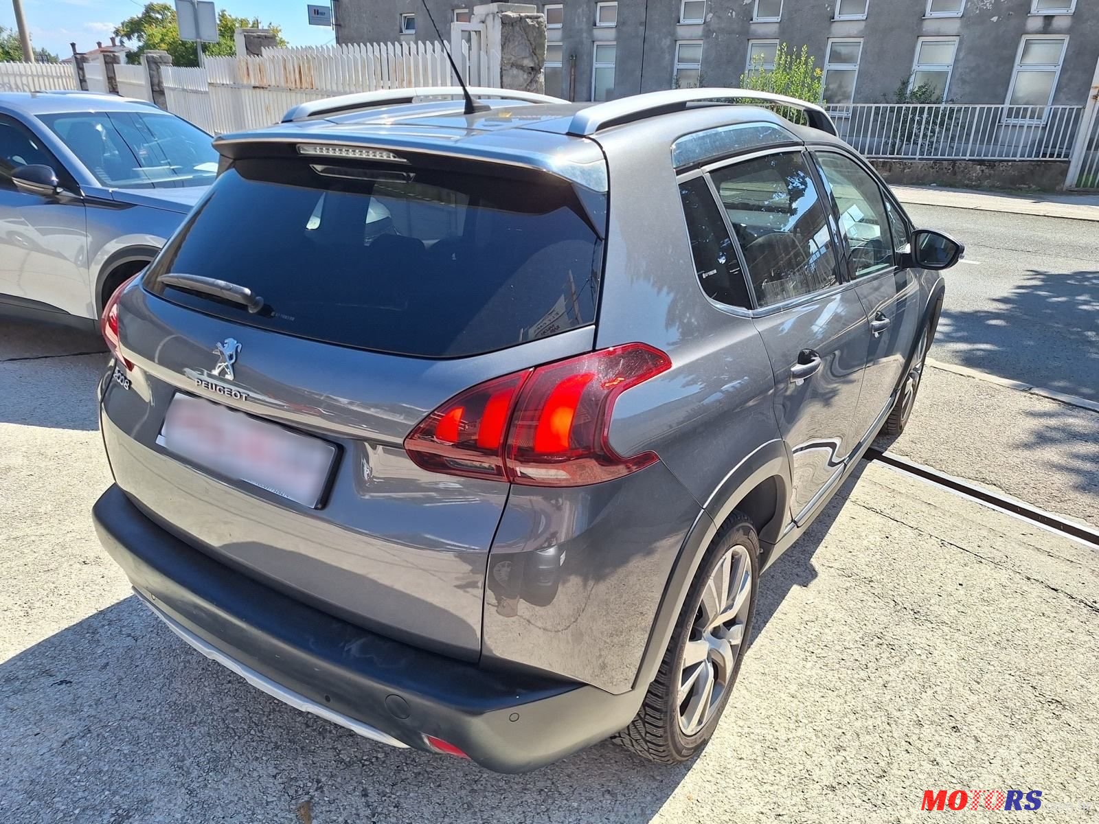 2017' Peugeot 2008 1,6 Bluehdi photo #4