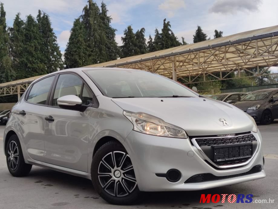 2012' Peugeot 208 1,4 Hdi photo #1