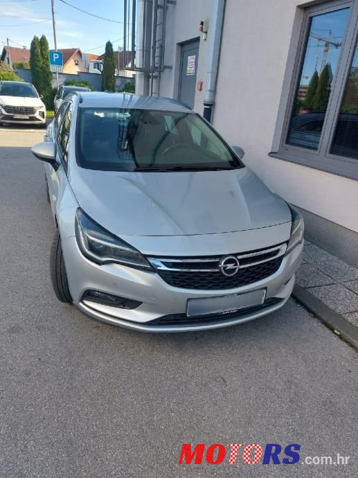 2018' Opel Astra Karavan photo #1