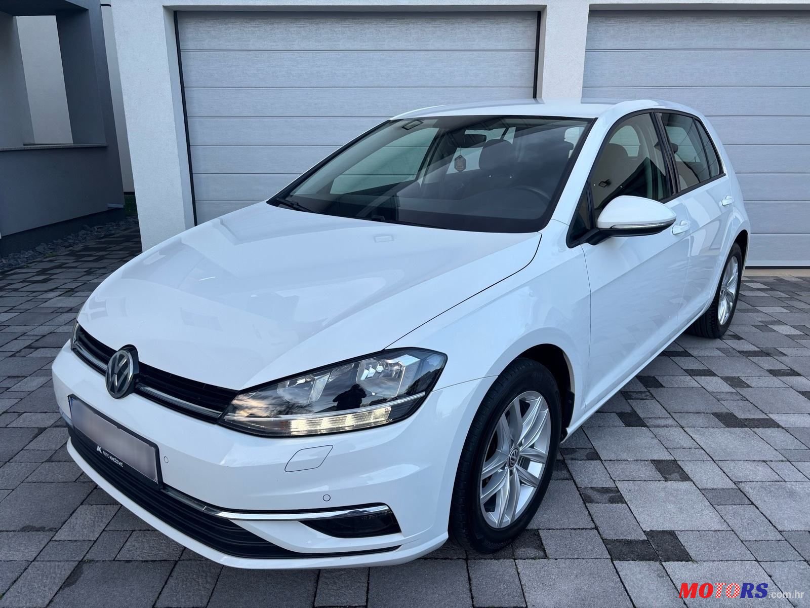 2017' Volkswagen Golf VII photo #2