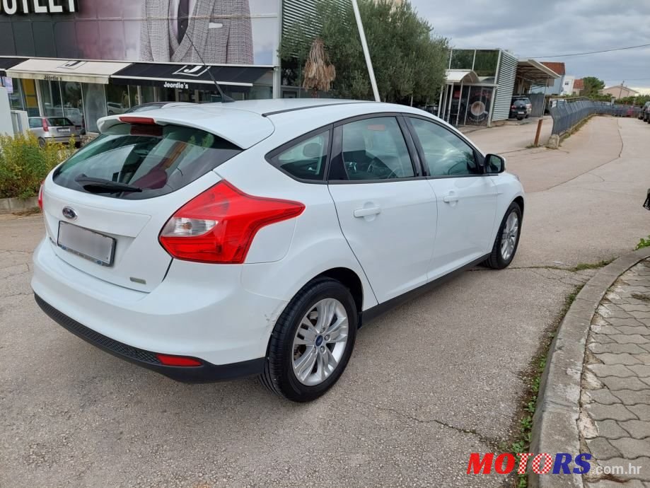 2015' Ford Focus 1,0 Gtdi photo #3