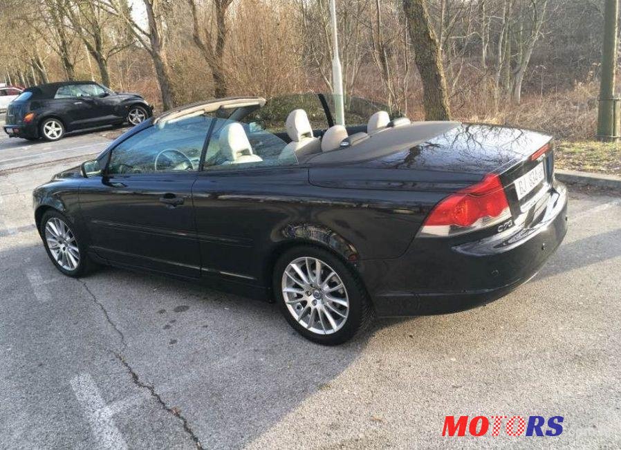 2007' Volvo C70 2,4 I photo #2