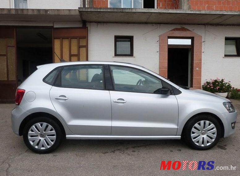 2011' Volkswagen Polo 1,6 Tdi photo #1