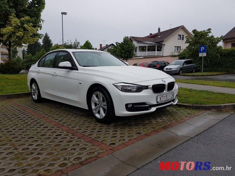 2012' BMW 3 Series photo #2