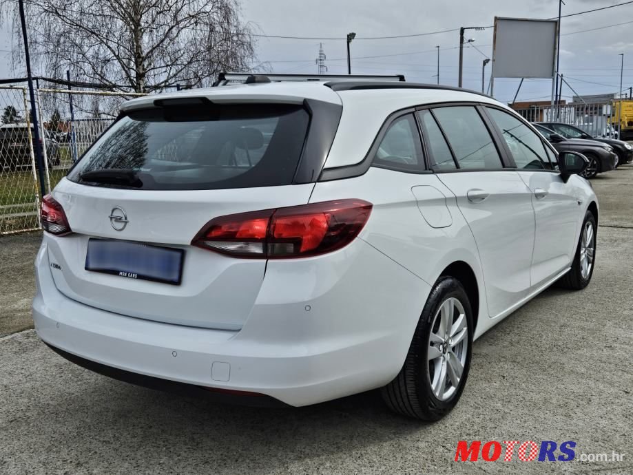 2021' Opel Astra Karavan photo #2
