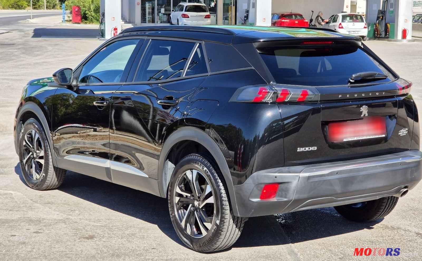 2023' Peugeot 2008 1,5 photo #6