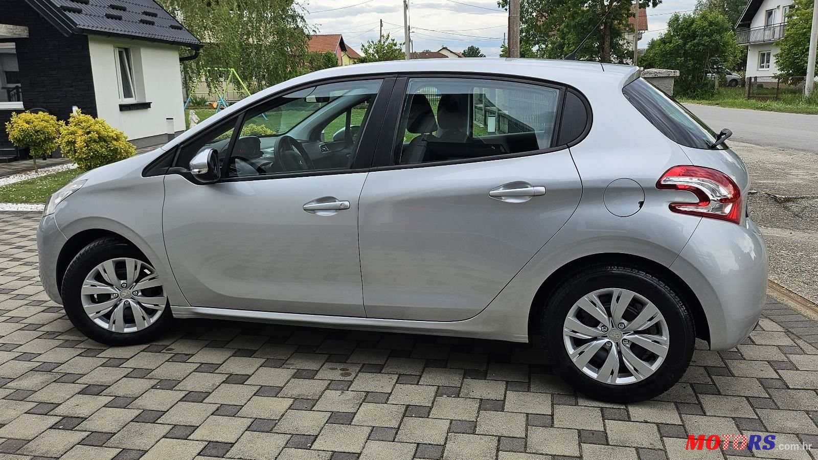 2013' Peugeot 208 1,2 Vti photo #2