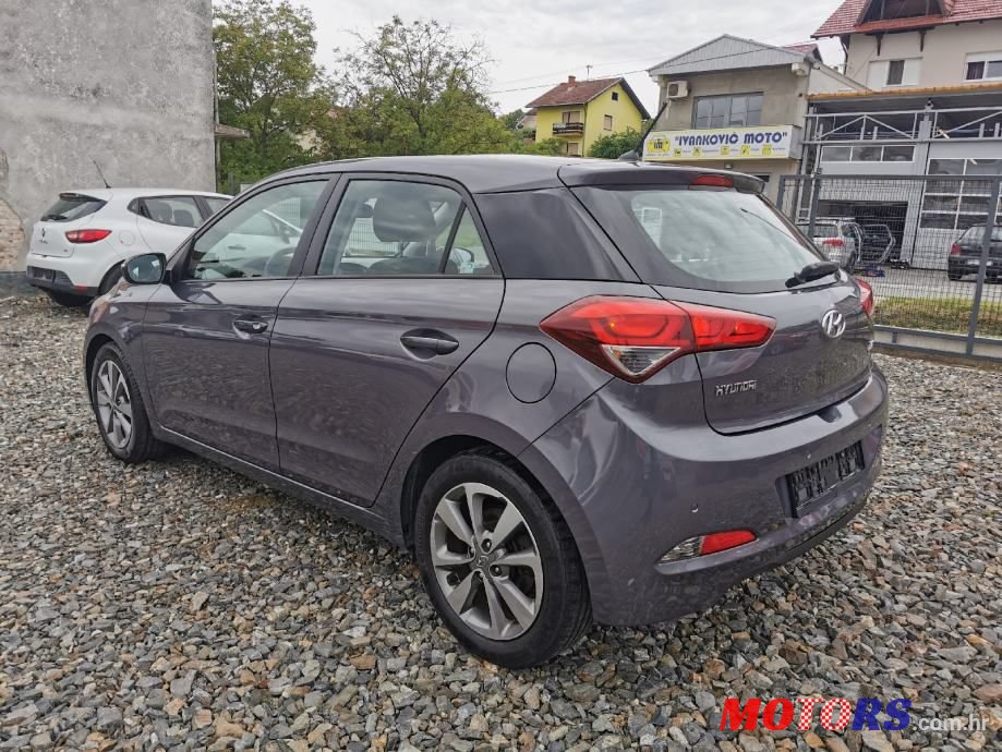 2015' Hyundai i20 1,1 Crdi photo #6