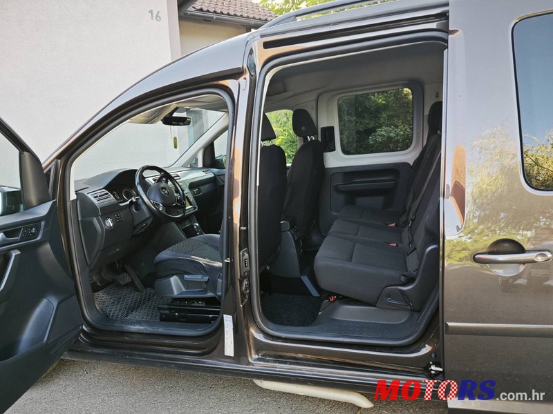 2015' Volkswagen Caddy sa rampom photo #5