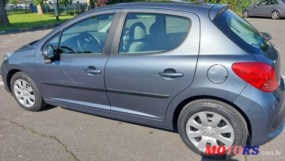 2006' Peugeot 207 1,4 Hdi photo #3