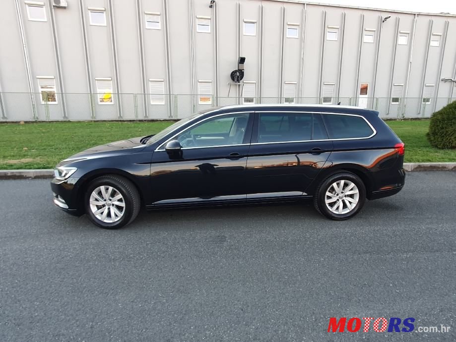 2018' Volkswagen Passat Variant photo #4