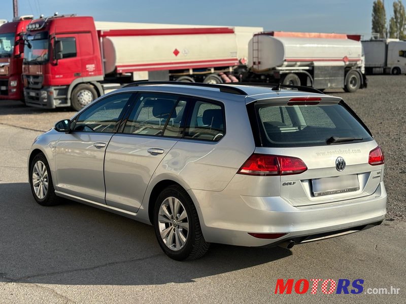 2015' Volkswagen Golf VII Variant photo #4