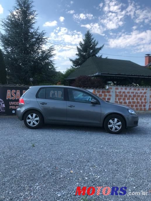 2010' Volkswagen Golf 6 1,6 Tdi photo #1