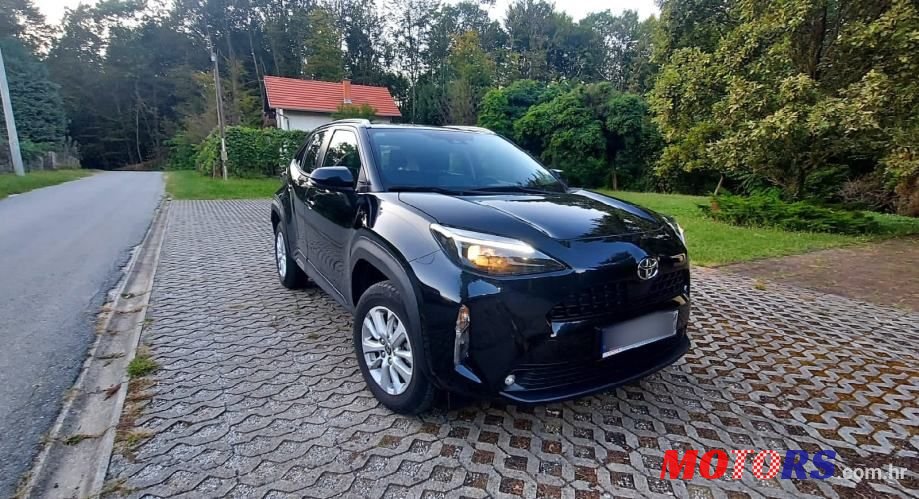 2022' Toyota Yaris Cross 1.5 Vvt photo #2