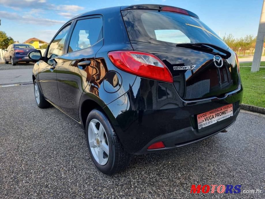 2008' Mazda 2 photo #4