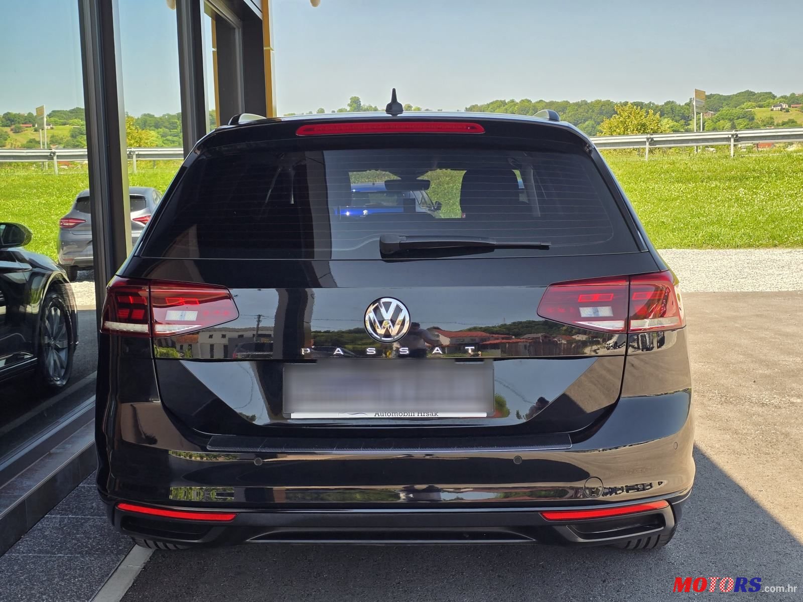 2020' Volkswagen Passat Variant photo #6