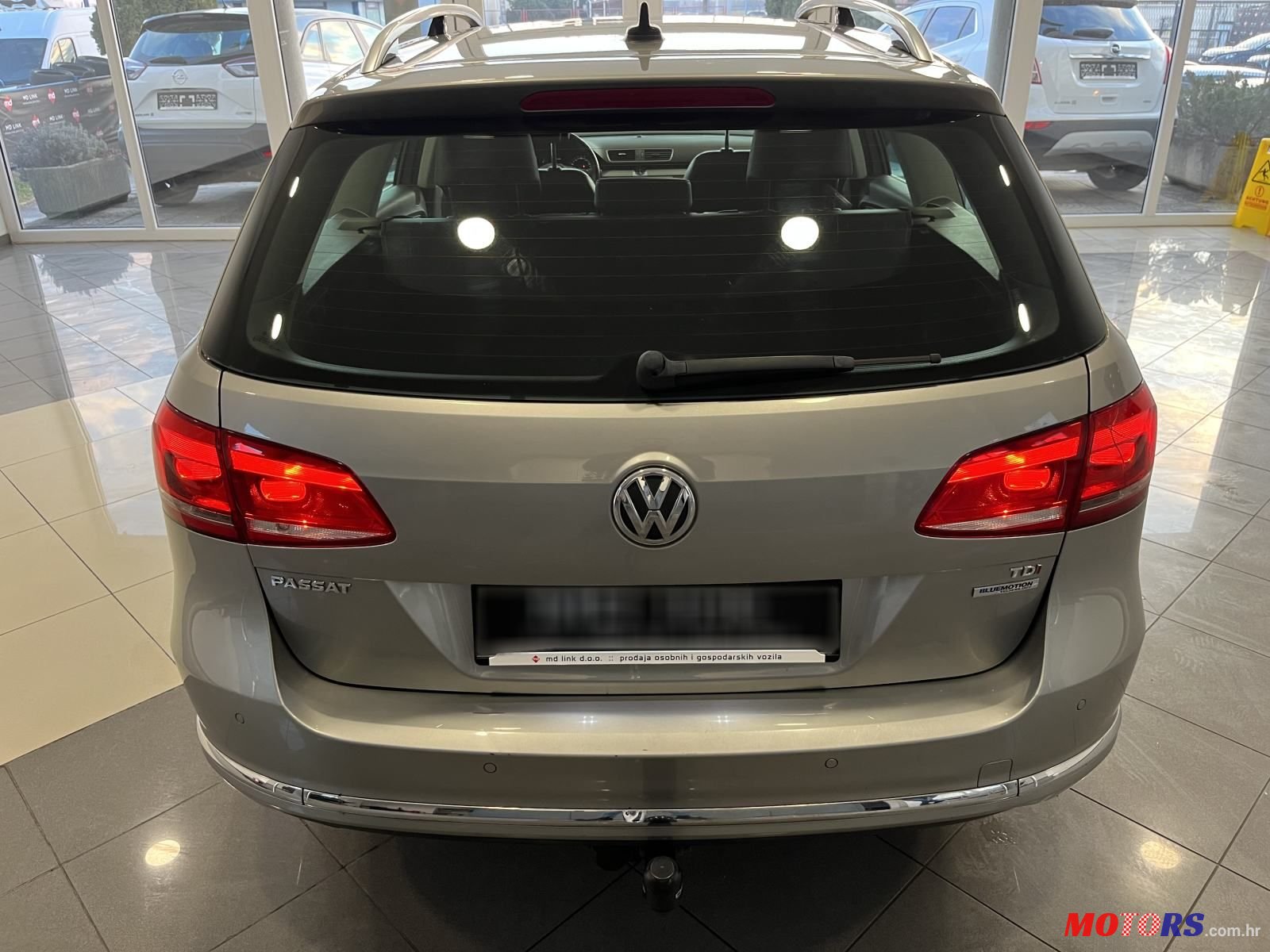 2014' Volkswagen Passat Variant photo #5