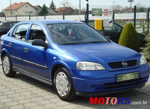 2005' Opel Astra 1,7 Cdti photo #1