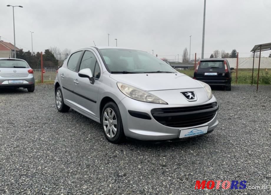 2009' Peugeot 207 1,4 photo #1