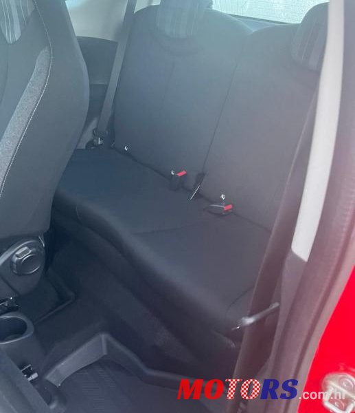 2019' Peugeot 108 1,0 Vti photo #6