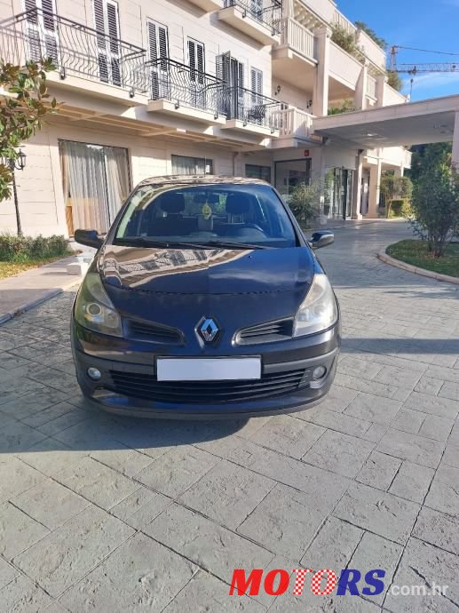 2007' Renault Clio 1,5 Dci photo #2