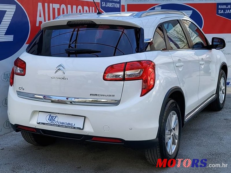 2016' Citroen C4 Aircross photo #4