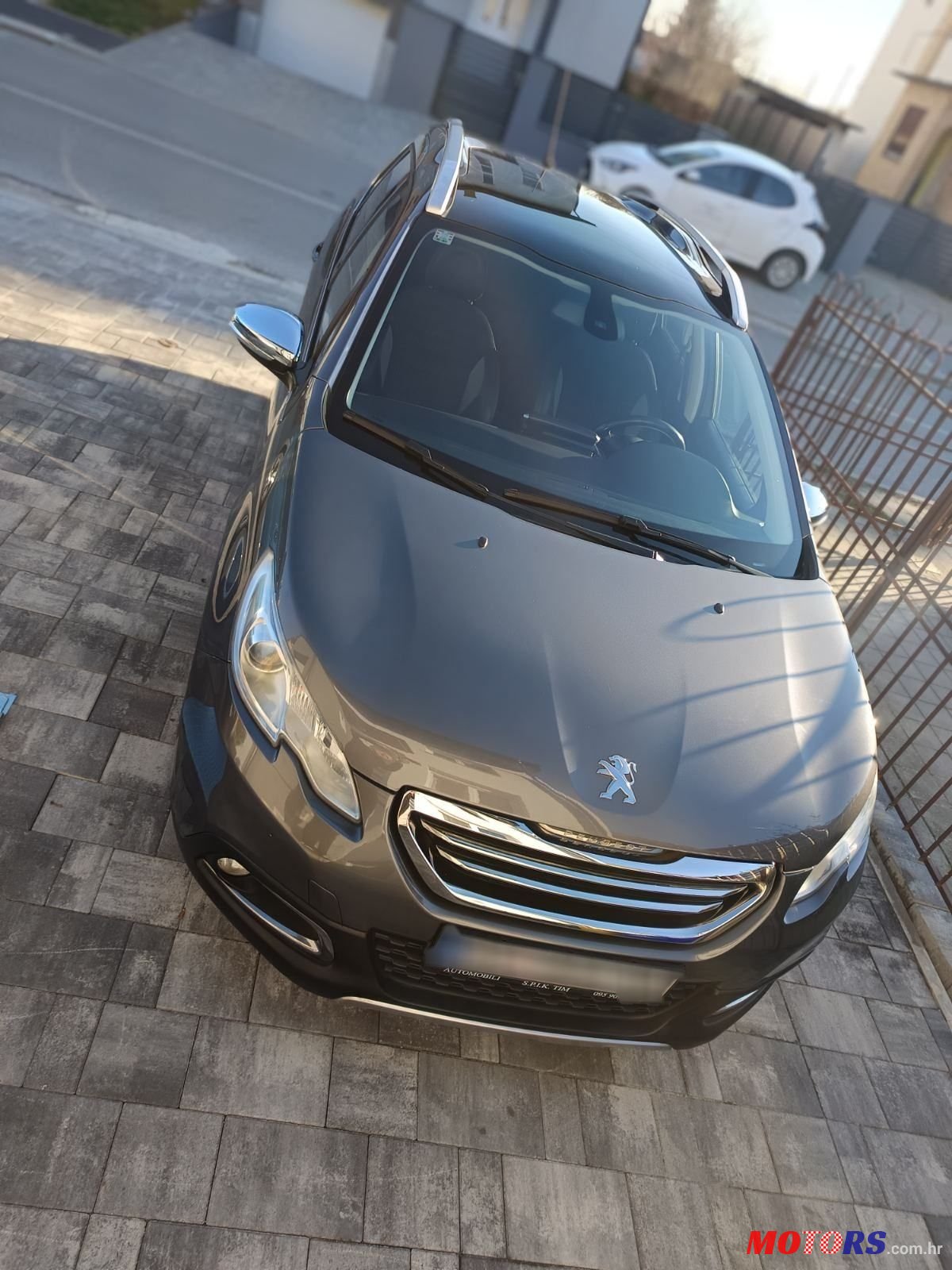2013' Peugeot 2008 1.6 E-Hdi photo #3
