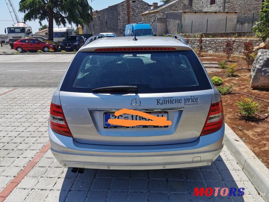 2013' Mercedes-Benz C-Klasa 220 Cdi T photo #2