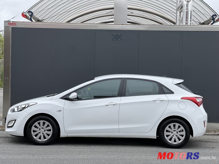 2015' Hyundai i30 1,6 Crdi photo #2