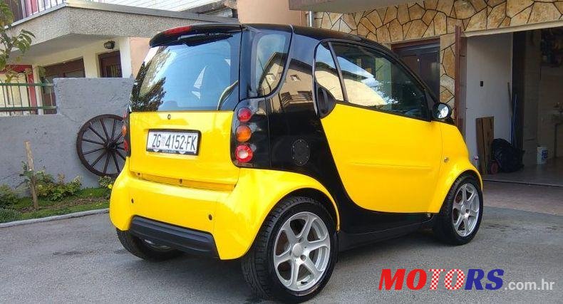 2001' Smart Fortwo Coupe Pure photo #1
