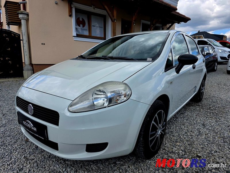 2010' Fiat Grande Punto 1,2 8V photo #3