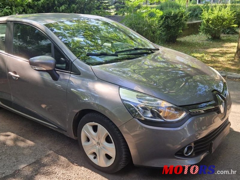 2015' Renault Clio Tce 90 photo #1