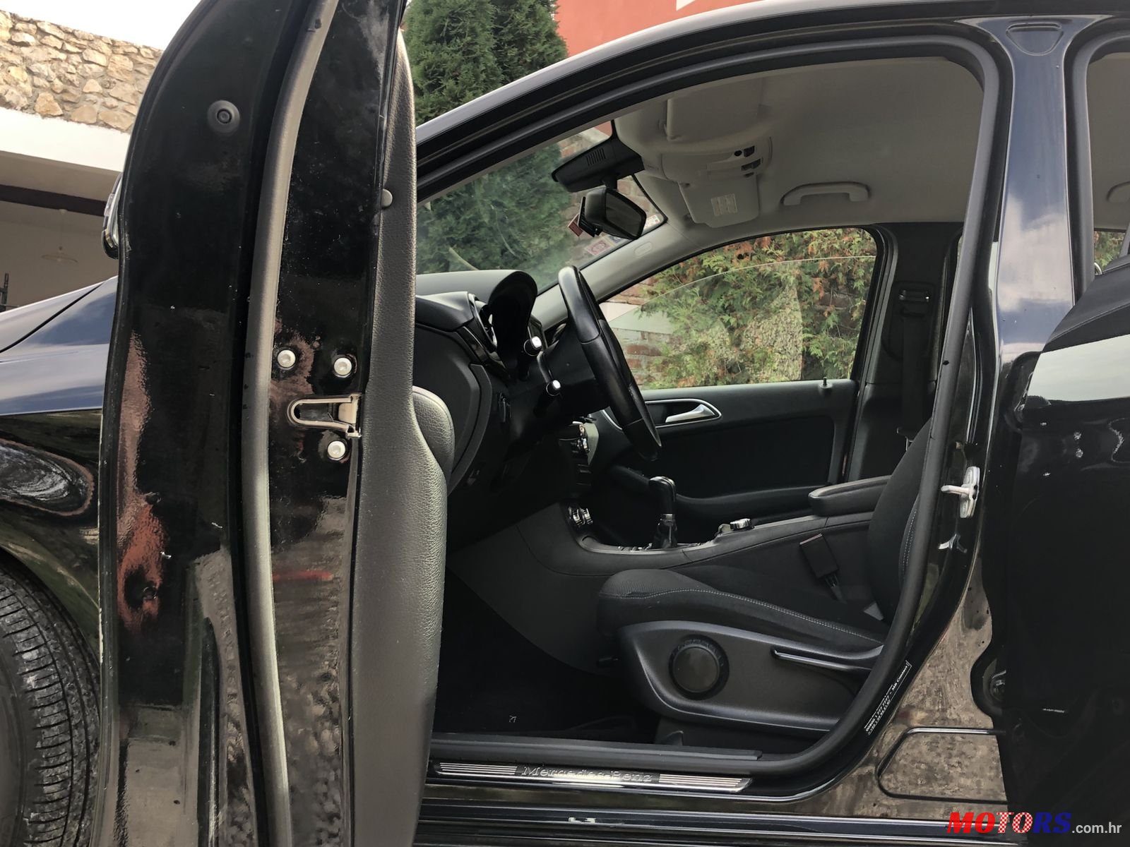 2012' Mercedes-Benz B-Class 180 CDI photo #5