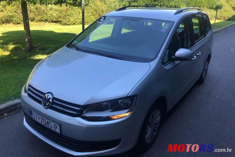 2016' Volkswagen Sharan 2,0 Tdi Bmt Dsg photo #1