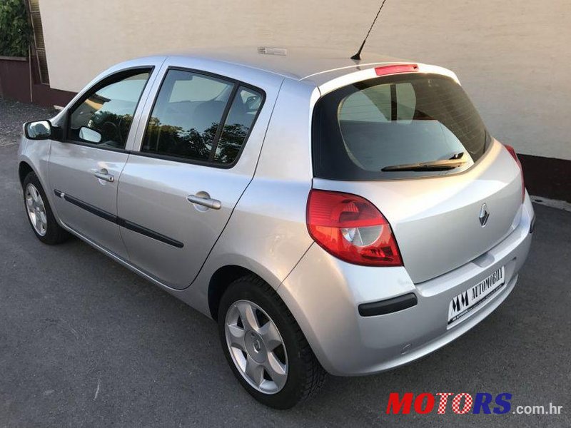 2008' Renault Clio 1,2 16V photo #1