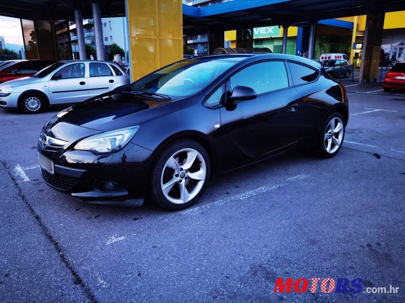 2012' Opel Astra 1,7 Cdti photo #1