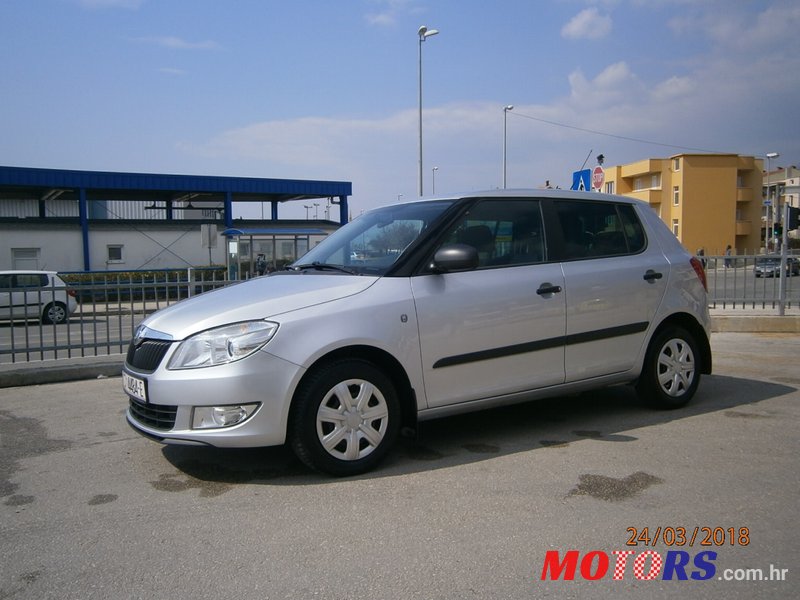 2011' Skoda Fabia photo #1