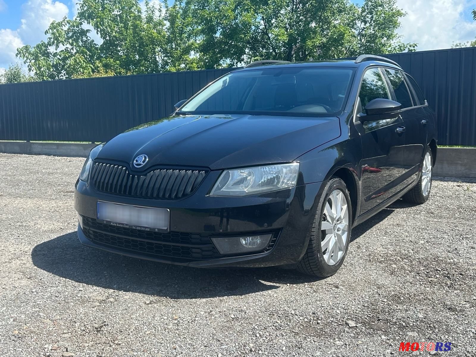 2015' Skoda Octavia Combi photo #2
