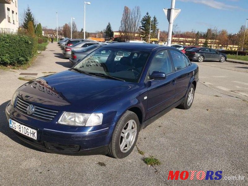 1999' Volkswagen Passat 2,8 V6 photo #1