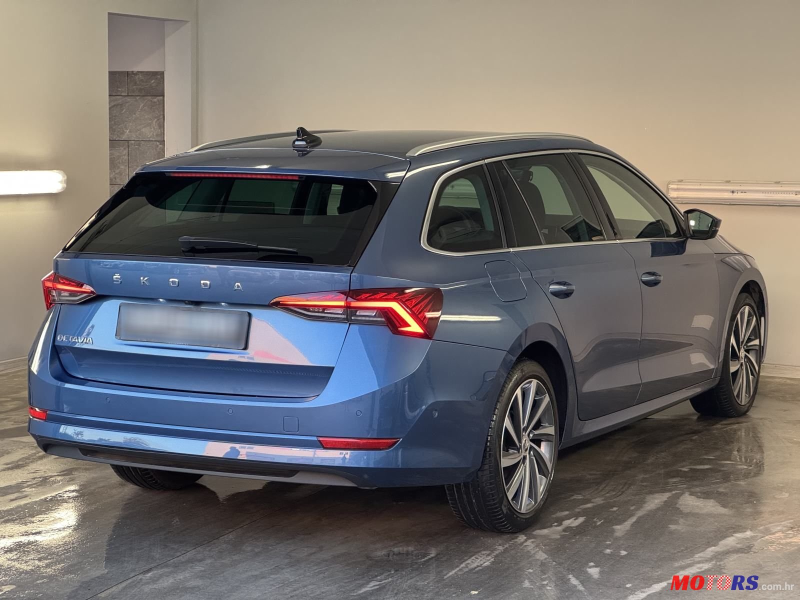 2020' Skoda Octavia Combi photo #6