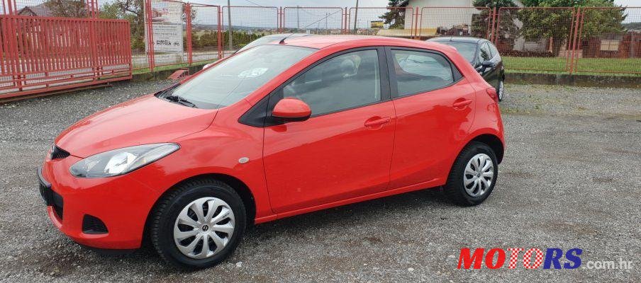 2009' Mazda 2 1,3 I Te photo #1