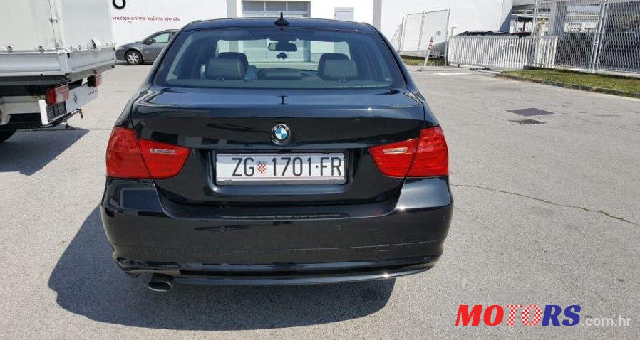 2010' BMW Serija 3 316D photo #2