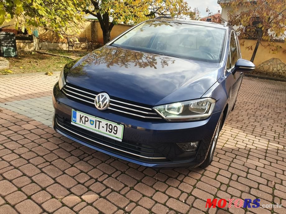 2014' Volkswagen Golf photo #1