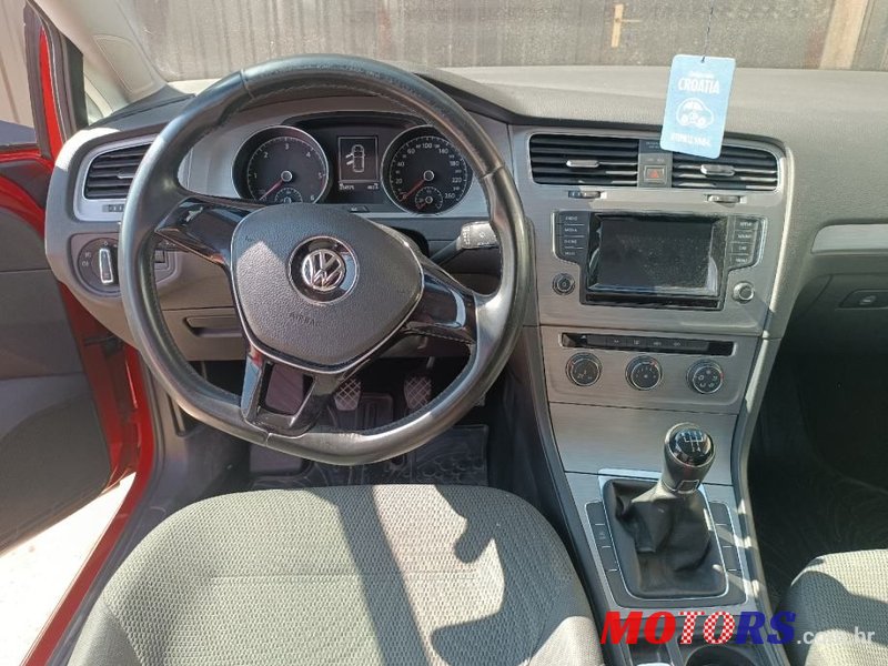 2014' Volkswagen Golf 7 1,6 Tdi Bmt photo #3