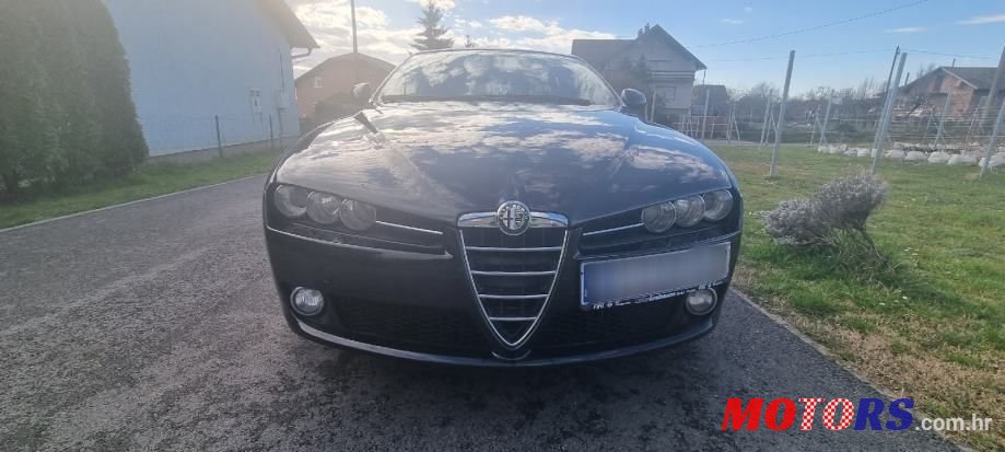 2011' Alfa Romeo 159 Sw photo #2