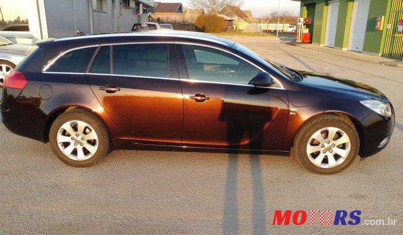 2012' Opel Insignia Karavan photo #1