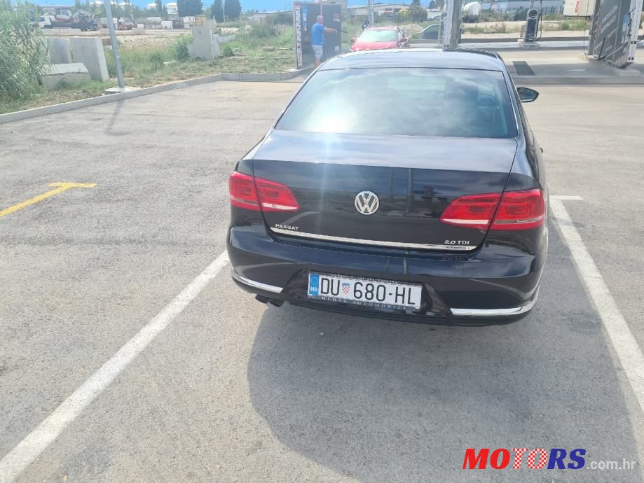 2013' Volkswagen Passat photo #1