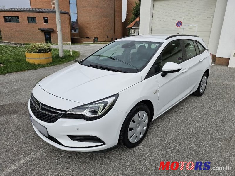 2018' Opel Astra 1.6 Cdti photo #1